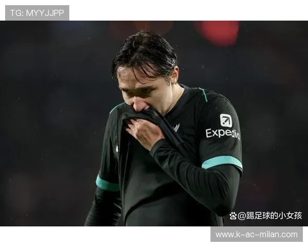 尤文基耶萨突破内切低射命中,都灵城呼声震天 尤文基耶萨突破内切低射命中,都灵城呼声震天